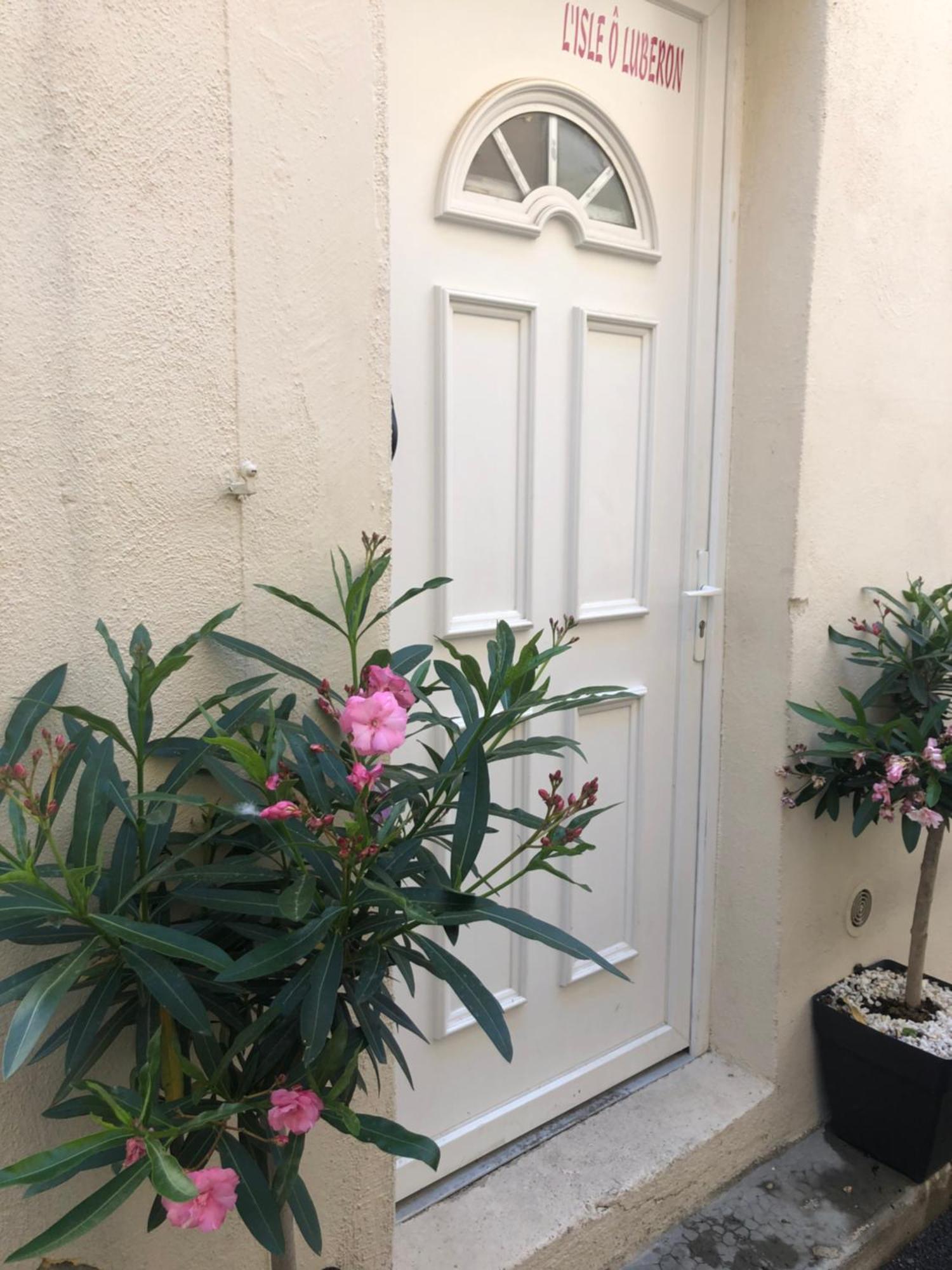 Appartement L'Idylle à LʼIsle-sur-la-Sorgue Extérieur photo